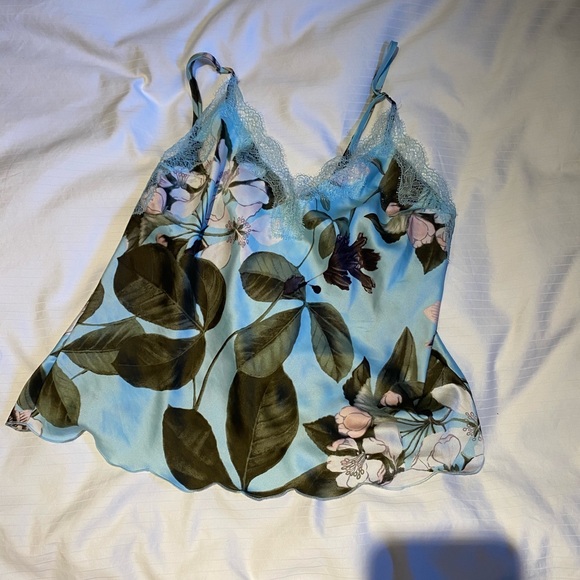 Victoria secret silk floral Pj set - Picture 2 of 2